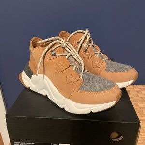 Sorel Kinetic RNEGD Caribou Wp…In Tawny Buff. Size 7 ✨🌟✨